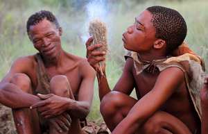 Indígenas de Botswana (crédito: Dietmar Temps)